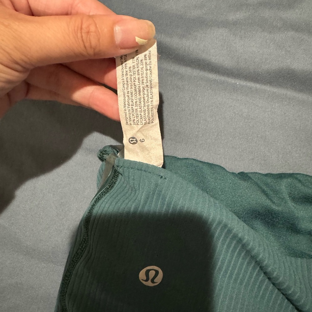 One-Shoulder Ribbed Align bra - Picture 3 of 3
